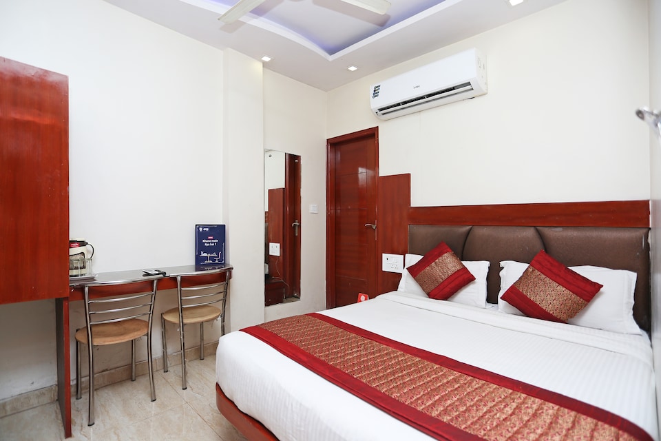 OYO 6169 Hotel Prem Deluxe, Paharganj Delhi, Delhi