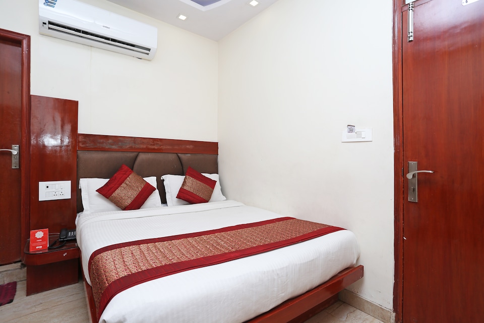 OYO 6169 Hotel Prem Deluxe, Paharganj Delhi, Delhi