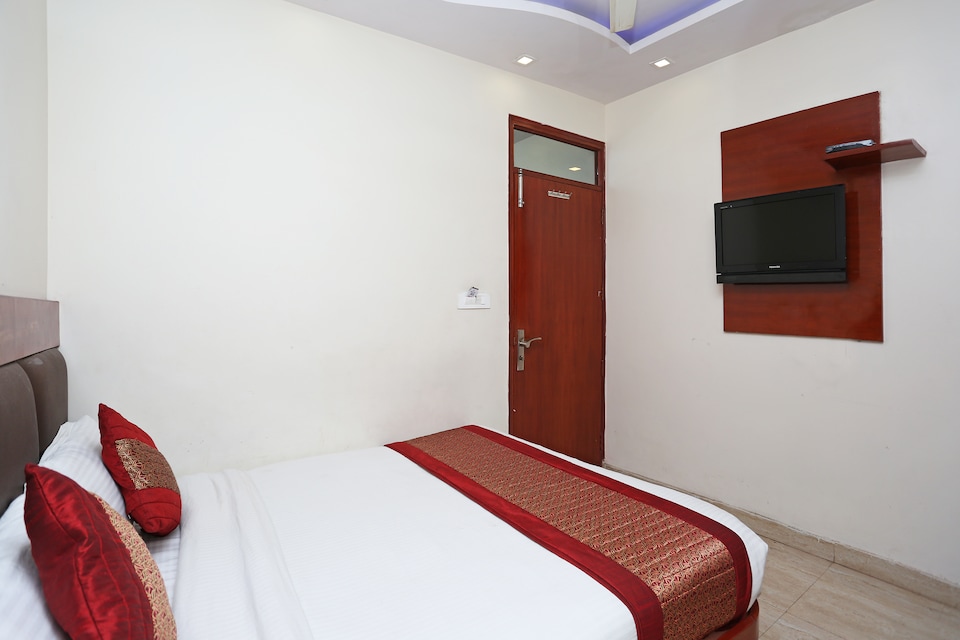 OYO 6169 Hotel Prem Deluxe, Paharganj Delhi, Delhi