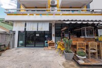 OYO 983 The Private Hotel