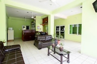 OYO Hotel Estacion,José Cardel,Parque Central Revolución