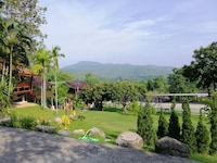 Capital O 991 Honey Hills Villa