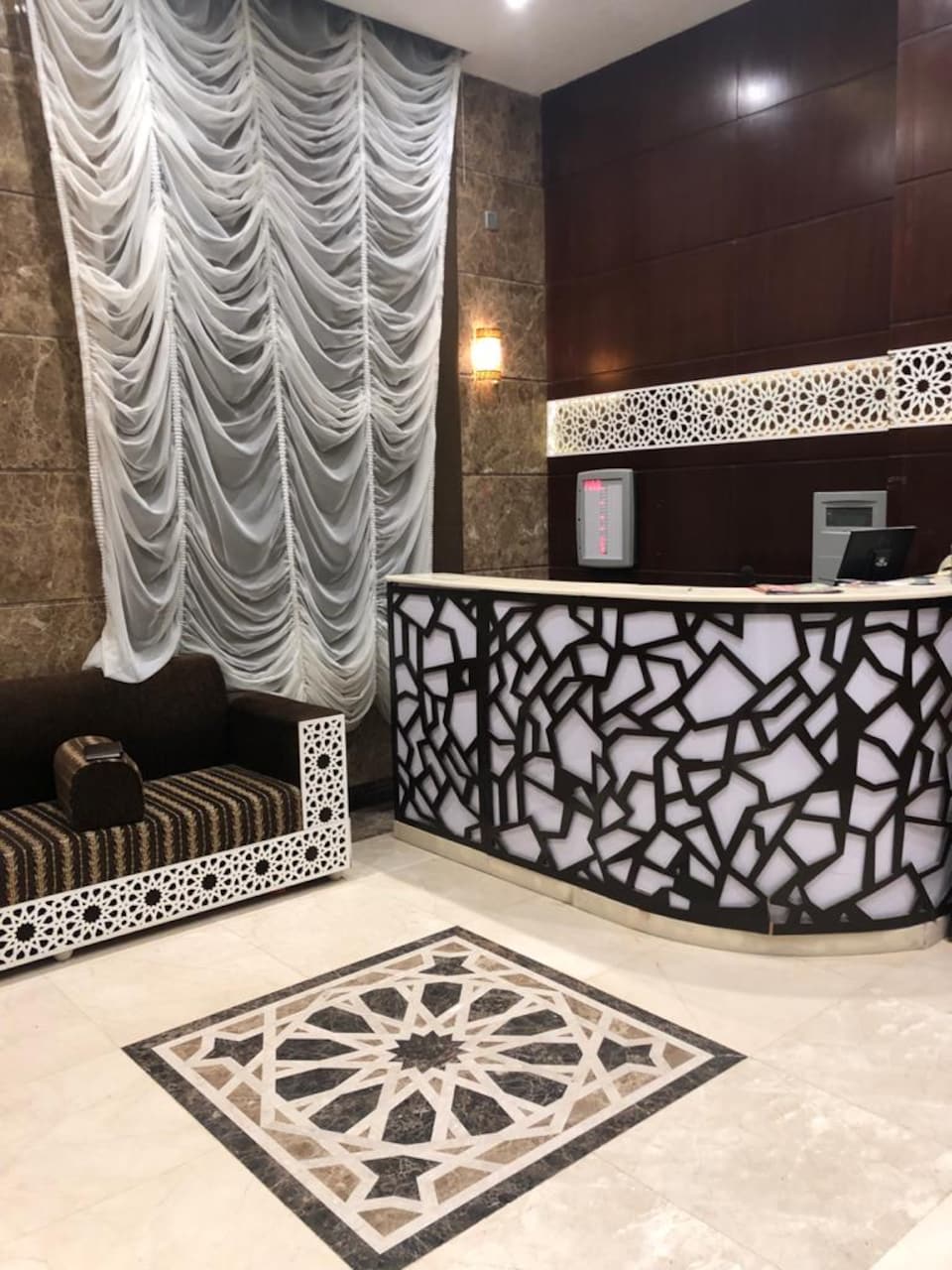 OYO 501 Rose Al Muzen Hotel , 60th Street Mecca, Mecca