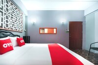 OYO 1006 F.o Room