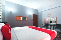 OYO 1006 F.o Room