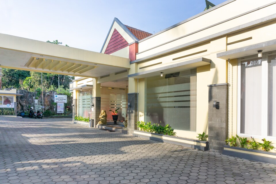 OYO 3712 Hotel Palem Sari, Bumiaji, Batu