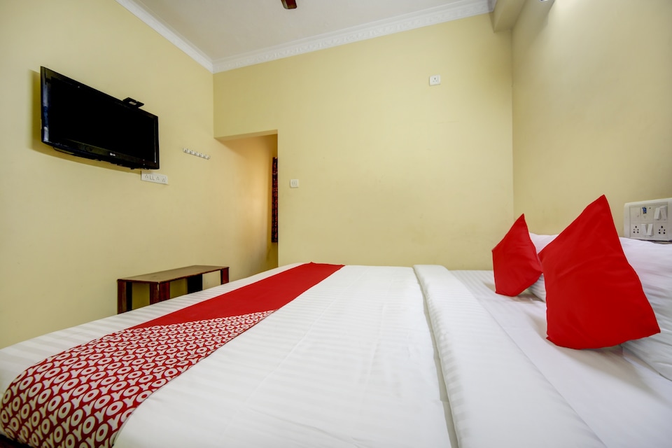 SPOT ON 73481 Tamil Guest House, Koyambedu Chennai, Chennai