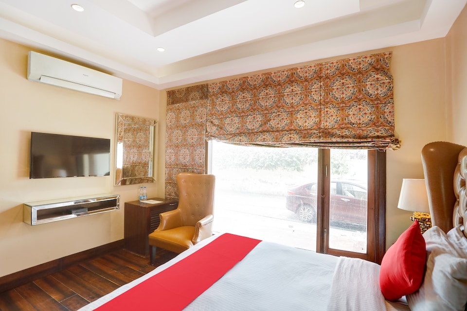 OYO 73484 Grand Villa, Vasant Kunj Delhi, Delhi
