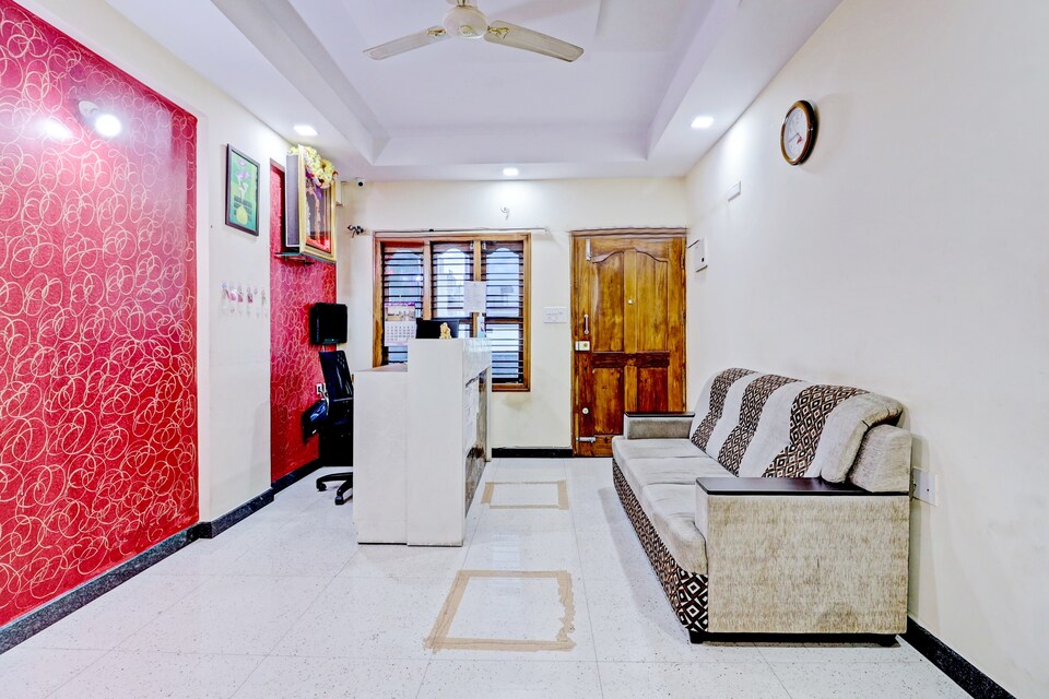 OYO 73485 Krishna Comfort K, Yeshwantupur Bangalore, Bangalore