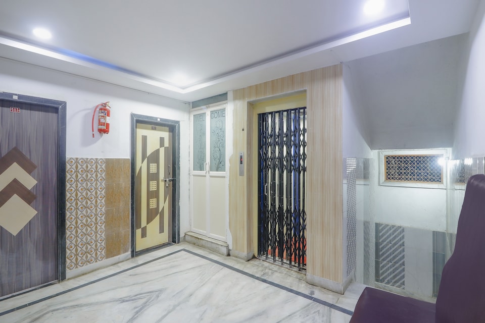 OYO 73503 Hotel Ashoka Grand, Chandanagar-II, Hyderabad