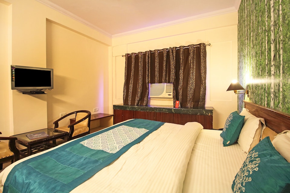 OYO 6191 Hotel Nuova, Corporate Complex, Agra