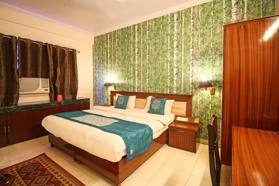 OYO 6191 Hotel Nuova, Corporate Complex, Agra