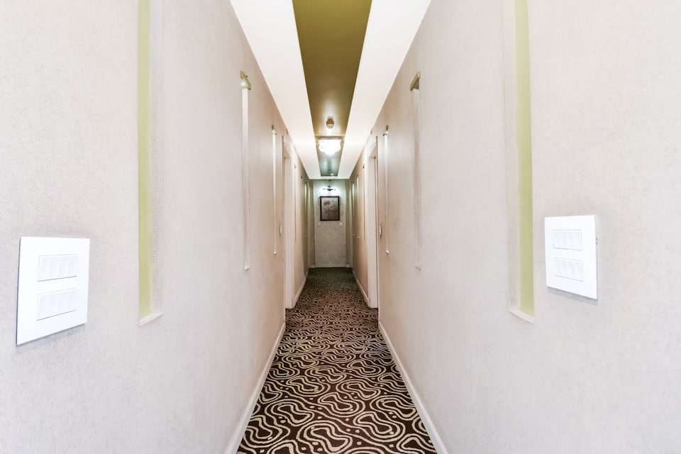 Capital O 73515 Surya Kiran Inn 2, Sohna Road, Gurgaon