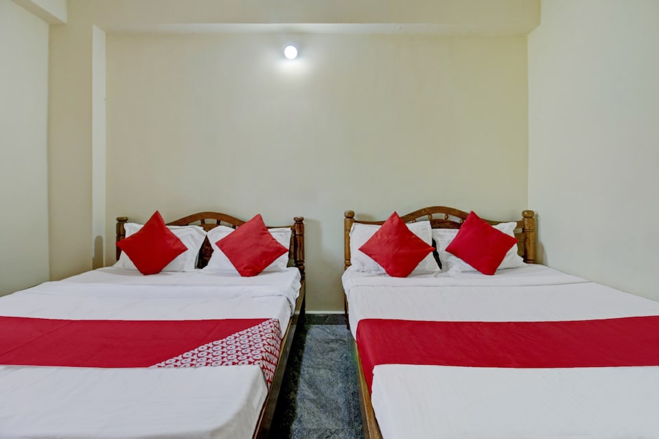 OYO Flagship 73564 Ss Lodge, Madikeri, Coorg