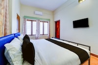 Super  Hotel O CSIR Pappanamcode Formerly Ambadi Guest House