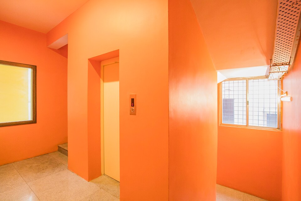 OYO 8799 Urs Palace, Rajajinagar Bangalore-II, Bangalore