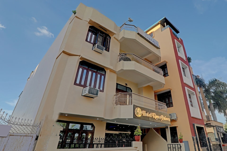 OYO Flagship 73630 Hotel Riz, Cantonment, Varanasi