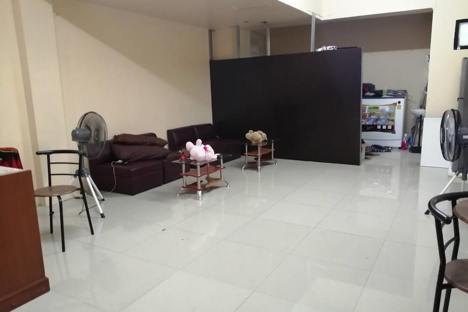 OYO 1025 Lamer Guesthouse , Bang Saen Beach P2, Chonburi