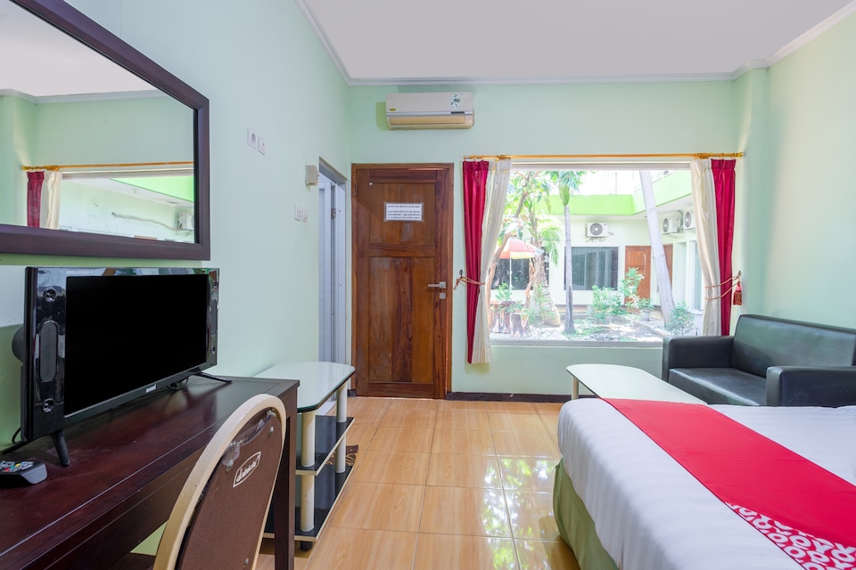 OYO 3749 Hotel Global Inn Syariah, Juanda, Sidoarjo