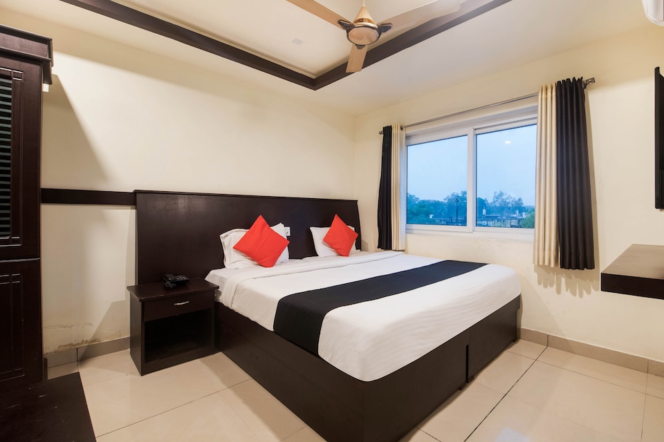 Hotel O Alfa, Governorpet Vijayawada, Vijayawada