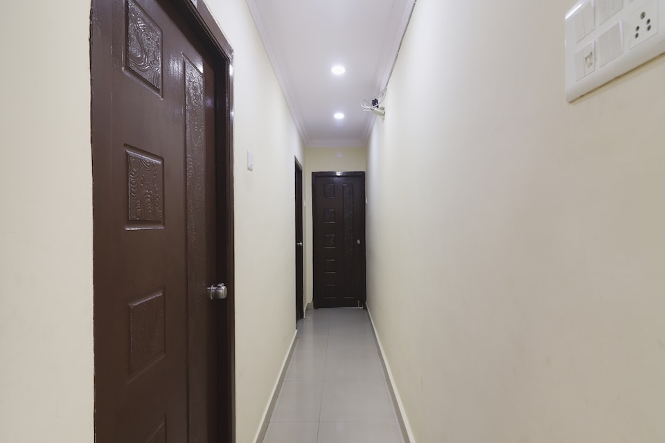 HOTEL O SAI PARIWAR HOTEL, Himayatnagar-Kachiguda, Hyderabad