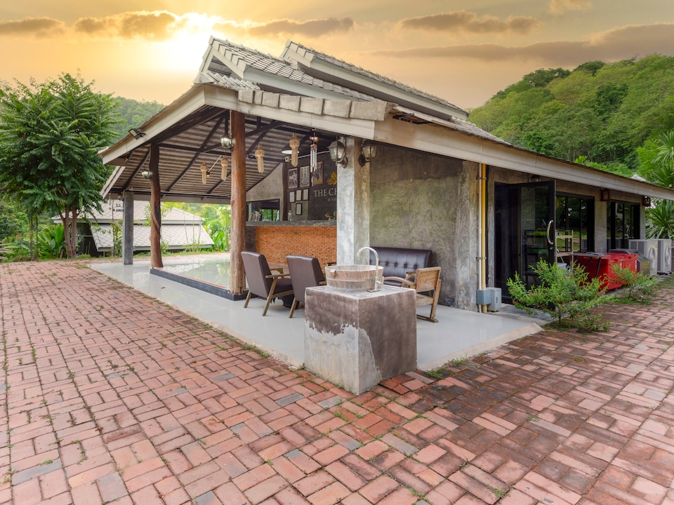 Capital O 1045 The Chater At Kaengkud, Mae Taeng P2, Chiang Mai