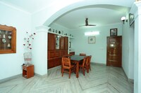 OYO Royz Destinations