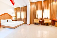 OYO 118 Revira Hotel