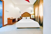 OYO 118 Revira Hotel