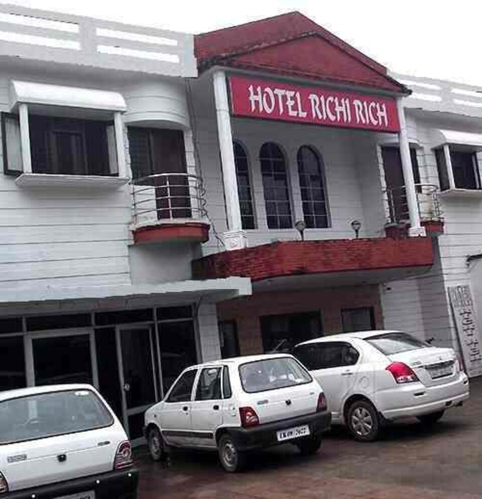 OYO 73821 Hotel Richi Rich, Dehradun Railway Station, Dehradun