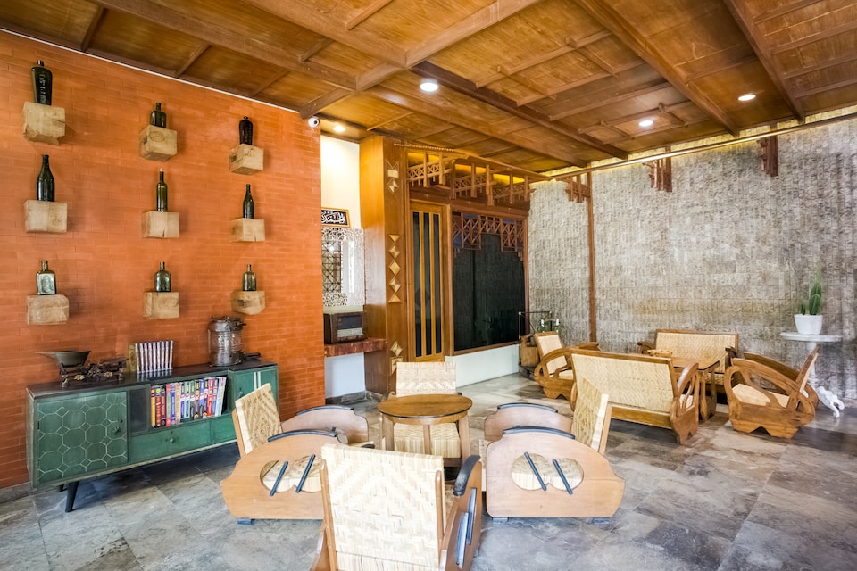 OYO 3778 Hotel Wisnugraha Syariah, Umbulharjo, Yogyakarta