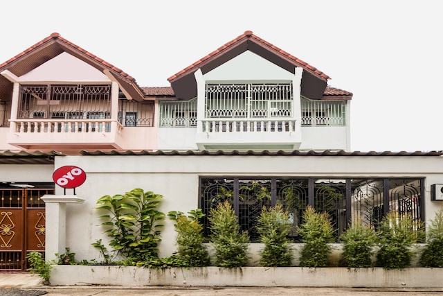 OYO 1059 Gfeel Baan Tanadech