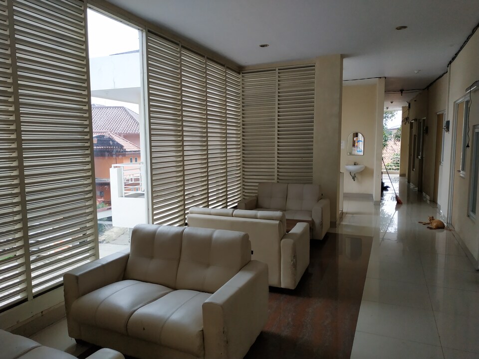 SPOT ON 3786 Griya Pasadena Syariah, Kelapa Dua, Depok