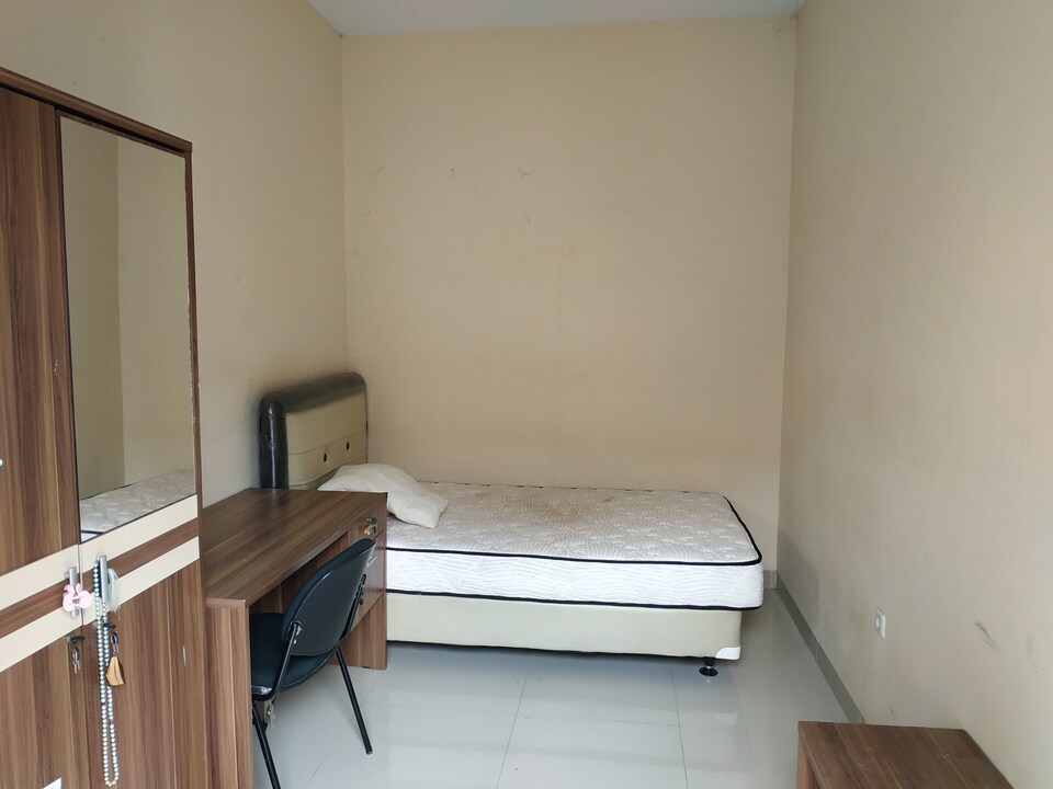 SPOT ON 3786 Griya Pasadena Syariah, Kelapa Dua, Depok