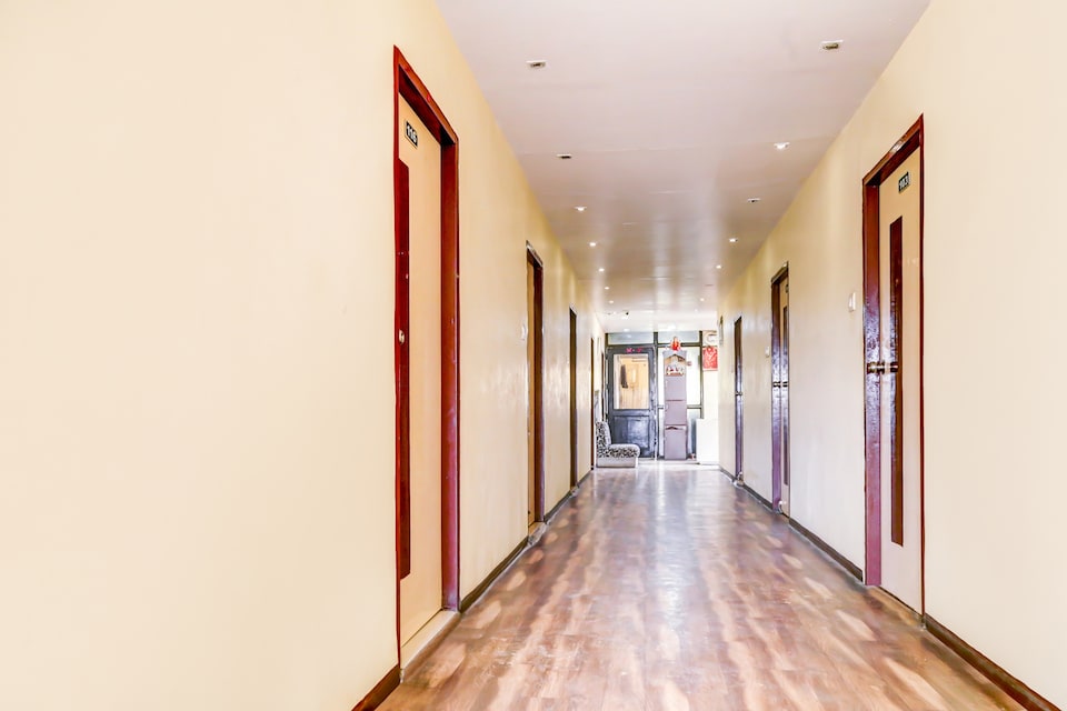 OYO 73872 Hotel Drishti Inn, Hingna Road Nagpur, नागपुर