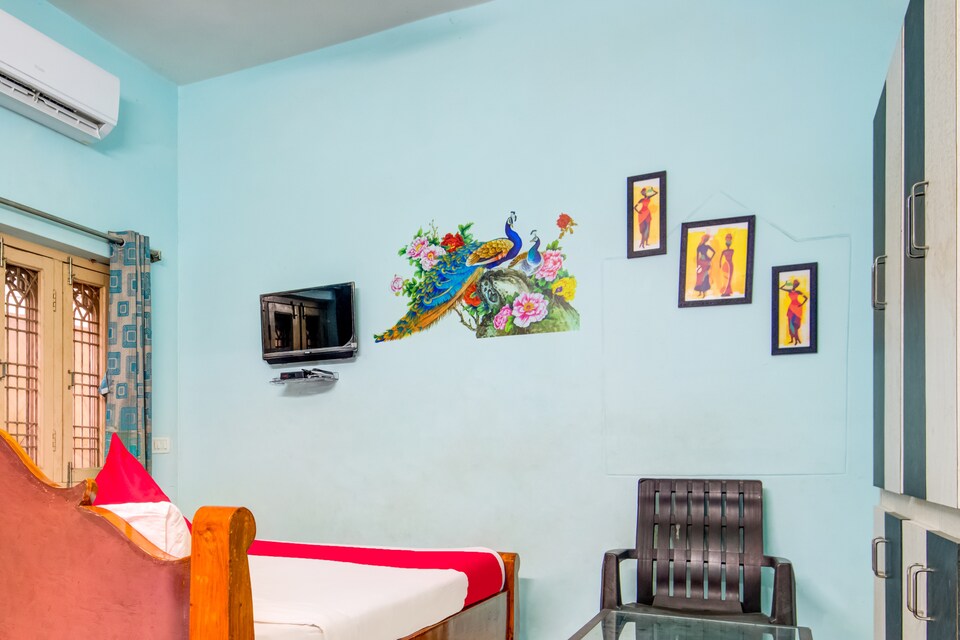 OYO 73892 Hotel Sea Moon Inn, Beach Road Visakhapatnam, Visakhapatnam