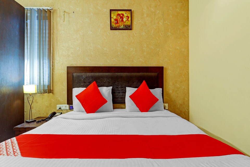 Capital O Hotel Svr Near Nexus Hyderabad, Kondapur, Hyderabad