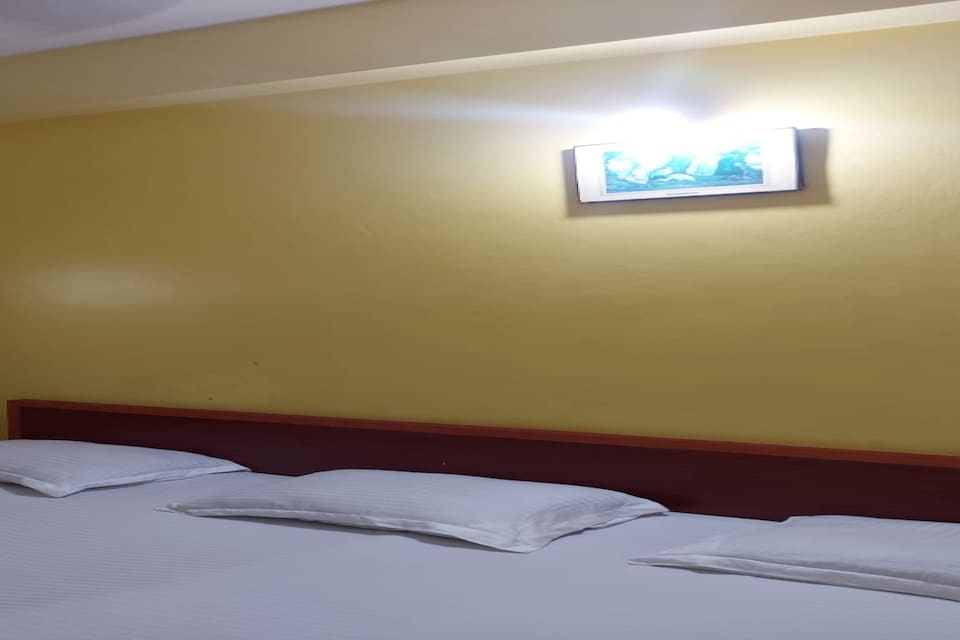 SPOT ON 73926 Hotel Anjanaa, Swargdwar Puri, Puri
