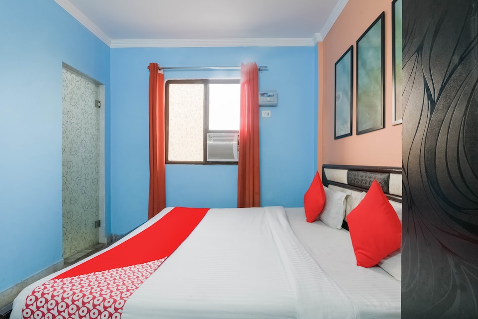 OYO 73930 Silver Tree , Dwarka Delhi, Delhi