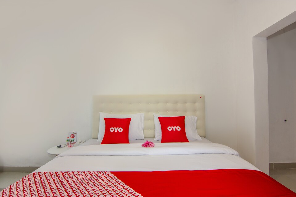 OYO 3796 Senggigi Villas, Senggigi, Lombok