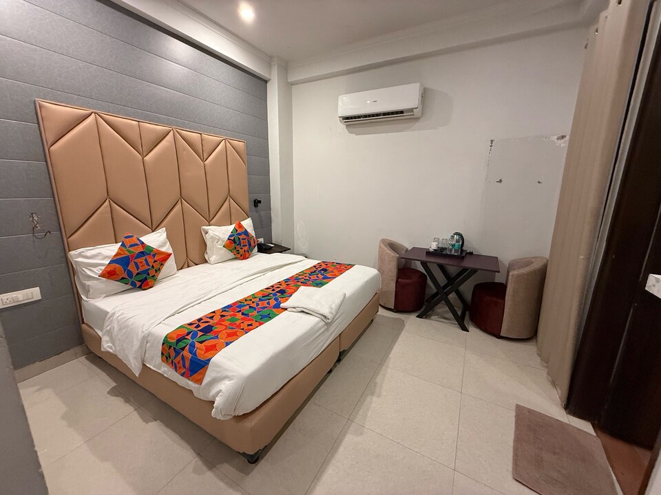 Hotel O Novel Suites Dwarka Sector 14, Dwarka Delhi, Delhi
