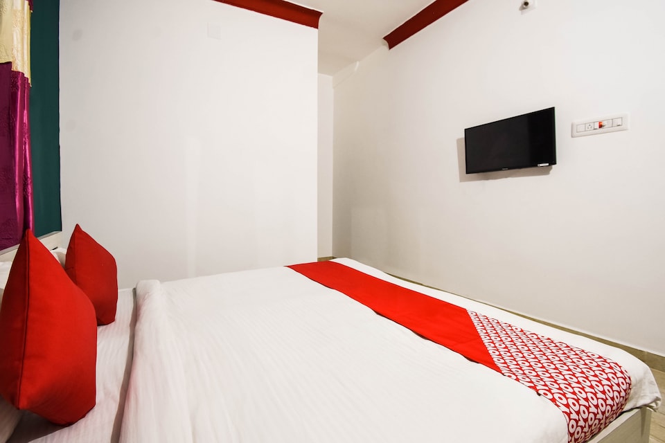 OYO Hotel Salomi Palace, Khandagiri Bhubaneswar, Bhubaneswar