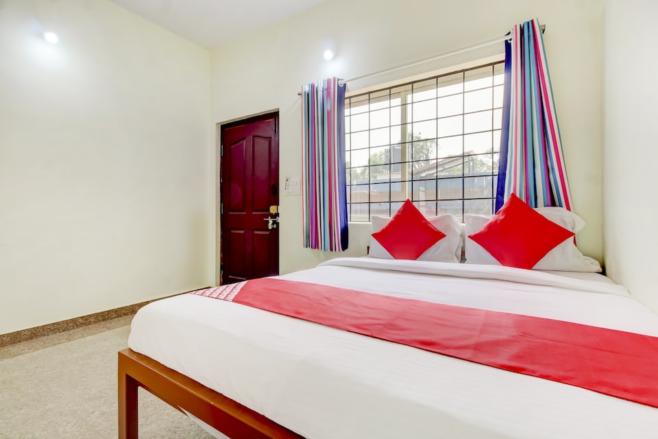 OYO 74015 Royal Coorg Service Apartment, Madikeri, Coorg