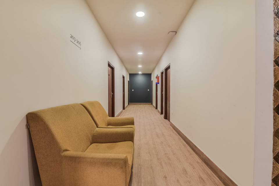 Silverkey Executive Stays 42947 Bharat Heritage, Airport-Dwarka Delhi, Delhi