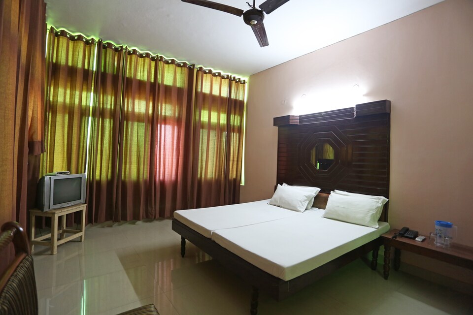 OYO 6243 Hotel Skylark, Railway Station Amritsar, Amritsar