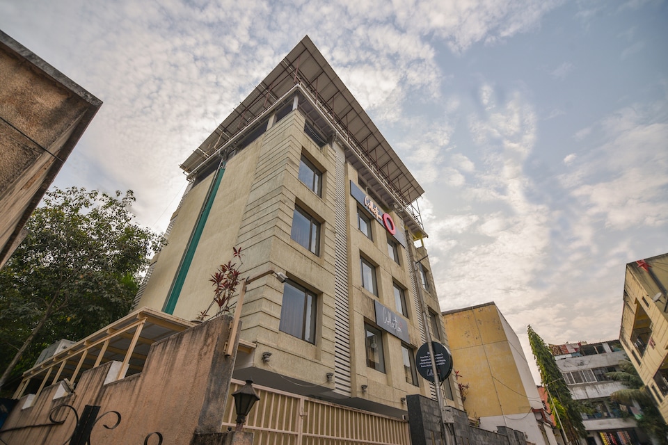 live on pun1531, Koregaon Park Pune, Pune