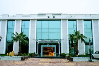 delhi gate hotels with complimentary breakfast price 674 pay