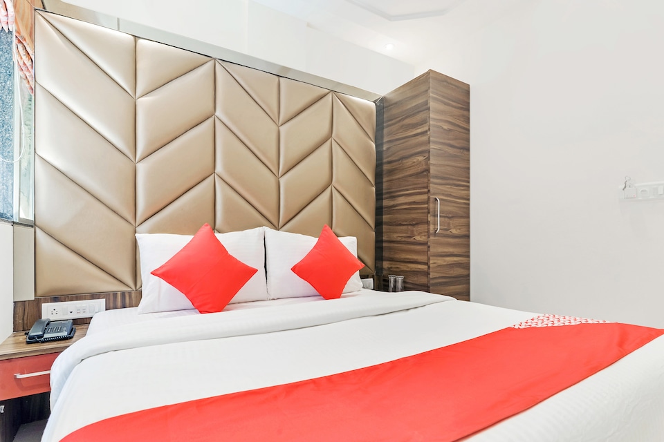 OYO Flagship 23993 Victoria Grand Colaba, Mumbai CST-Churchgate-Colaba, Mumbai