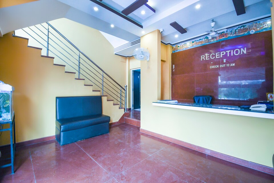 Capital O 6252 Deepak Palace, Assi Ghat Varanasi, Varanasi