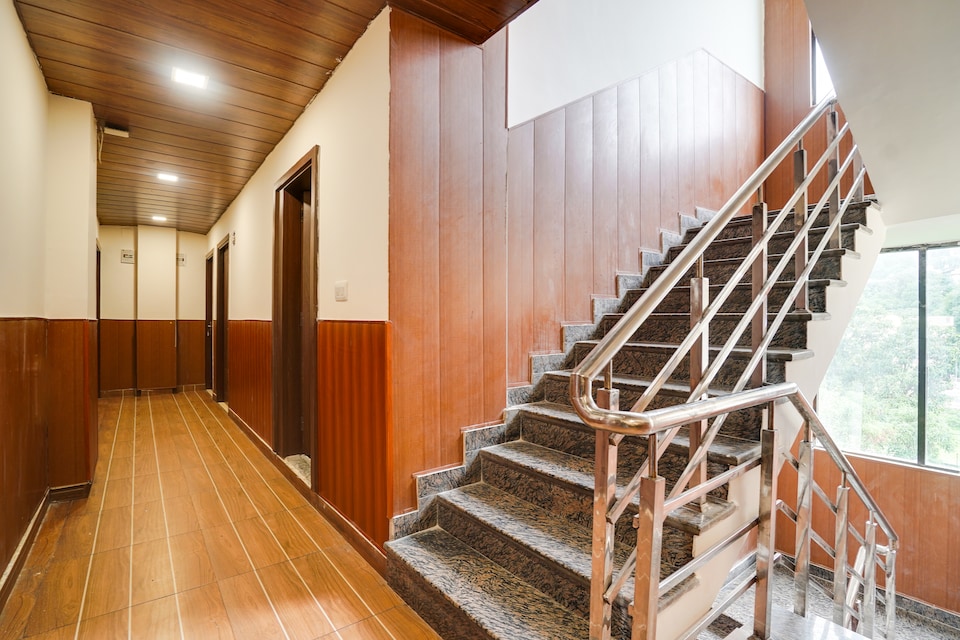 Hotel O Canal Road, Rajpur Road Dehradun, Dehradun